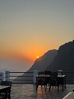 ES Deurali Resort.