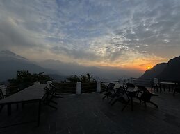 ES Deurali Resort.