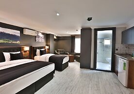 Azra Suite Otel