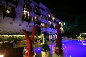 Melissa Moment Apart