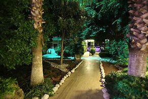 Melissa Moment Apart