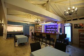 Melissa Moment Apart