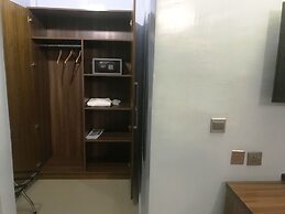 Nandas Hotel