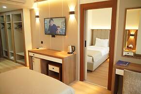 Lion City Hotel
