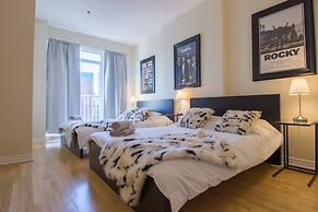 Airy Downtown Apartments by Nuage