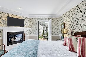 Whalewalk Inn and Spa