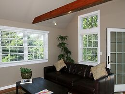 Whalewalk Inn and Spa