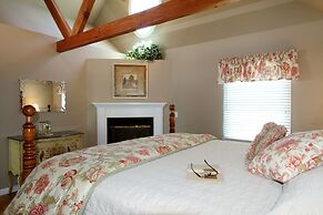 Whalewalk Inn and Spa