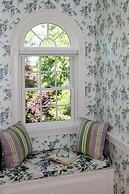 Whalewalk Inn and Spa