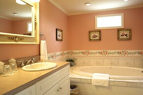 Whalewalk Inn and Spa