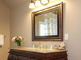 Whalewalk Inn and Spa