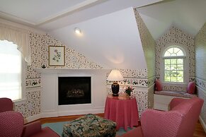 Whalewalk Inn and Spa