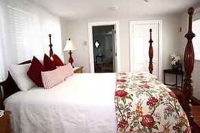 Whalewalk Inn and Spa