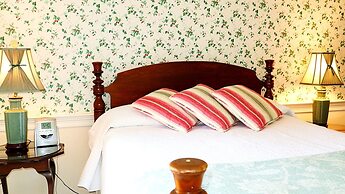 Whalewalk Inn and Spa