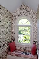 Whalewalk Inn and Spa