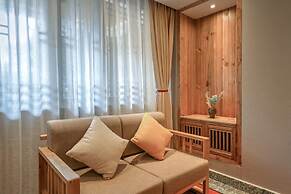 Floral Hotel Lijiang Huazizai