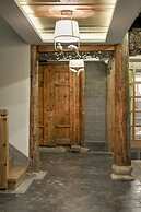 Floral Hotel Lijiang Huazizai