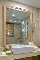 Floral Hotel Lijiang Huazizai