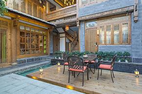 Floral Hotel Lijiang Huazizai