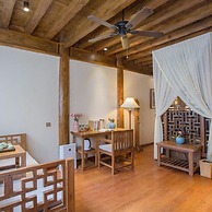 Floral Hotel Lijiang Mufu Qixi