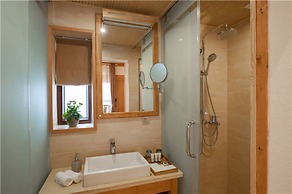 Floral Hotel Lijiang Nameiju