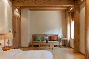 Floral Hotel Lijiang Nameiju