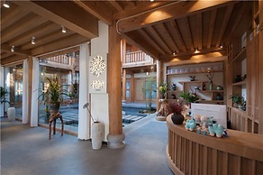 Floral Hotel Lijiang Nameiju