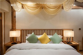 Floral Hotel Lijiang Nameiju