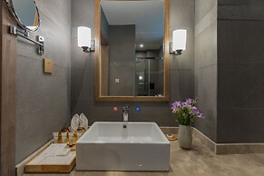 Floral Hotel Lijiang Qinyuan