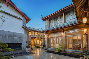 Floral Hotel Lijiang Qinyuan