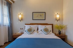 Floral Hotel Lijiang Qinyuan