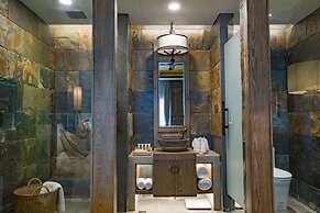 Floral Hotel Lijiang Qinyuan