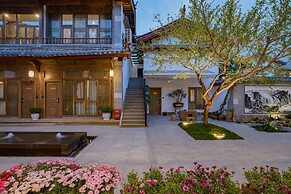 Floral Hotel Lijiang Qinyuan