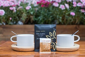 Floral Hotel Lijiang Qinyuan