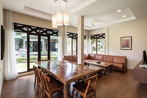 Mutiara Carita Cottages