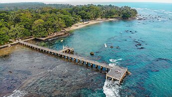 Mutiara Carita Cottages