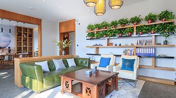 Floral Hotel Xiongan Lotus Court