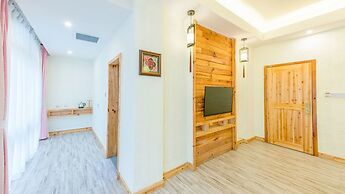 Floral Hotel Fenghuang Huercaowu