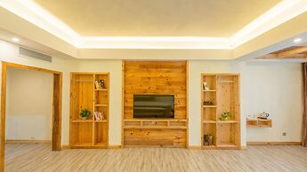 Floral Hotel Fenghuang Huercaowu