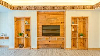 Floral Hotel Fenghuang Huercaowu