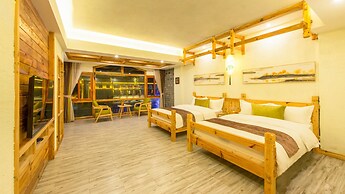 Floral Hotel Fenghuang Huercaowu