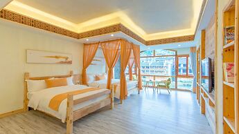 Floral Hotel Fenghuang Huercaowu