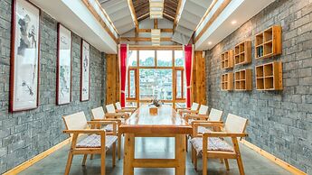 Floral Hotel Fenghuang Huercaowu