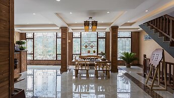 Floral Hotel Xijiang Banshan Yunfu