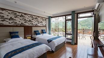 Floral Hotel Xijiang Banshan Yunfu