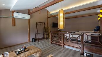 Floral Hotel Xijiang Banshan Yunfu