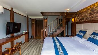 Floral Hotel Xijiang Banshan Yunfu