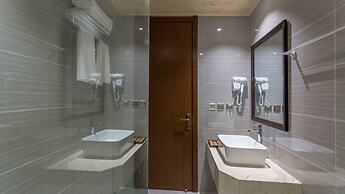 Floral Hotel Xijiang Banshan Yunfu