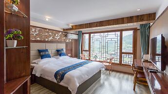 Floral Hotel Xijiang Banshan Yunfu