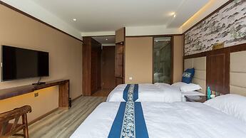 Floral Hotel Xijiang Banshan Yunfu